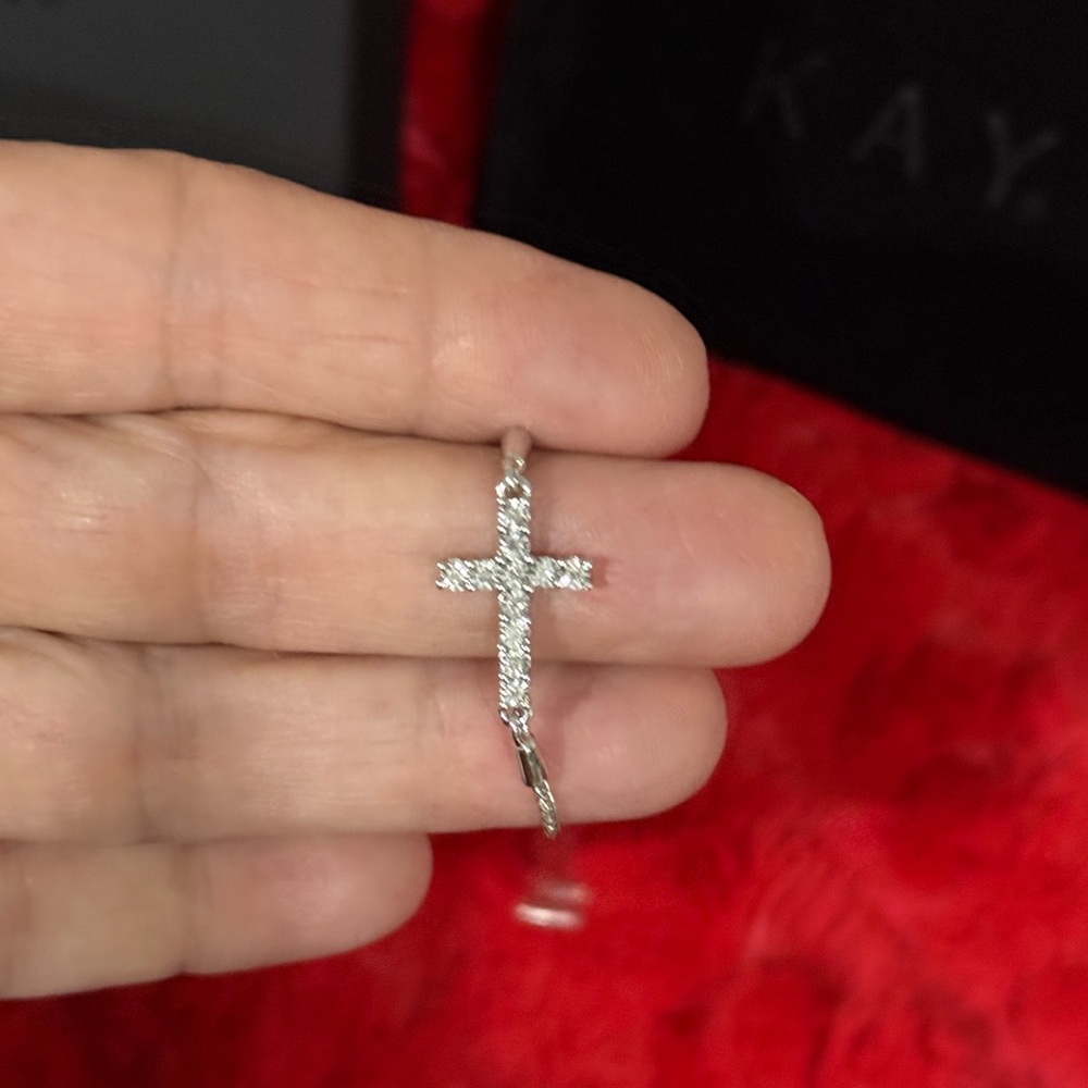 Kay Jewelers Silver Cross Bracelet - Picture 5 of 7